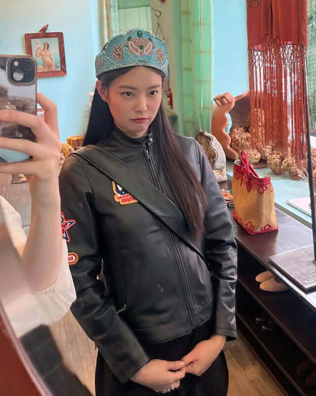 Blackpink Jennie Black Embroidered Patches Jacket