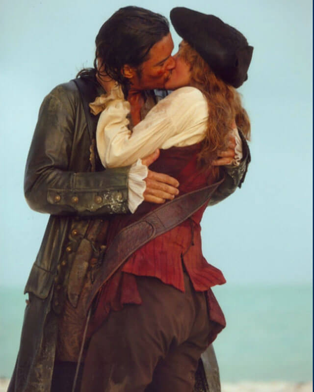 Elizabeth Swann Pirates Of The Caribbean Red Coat