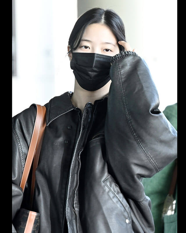 Le Sserafim Kazuha Black Bomber Leather Jacket