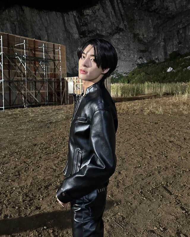Enhypen Jay Black Leather Jacket – AlexGear