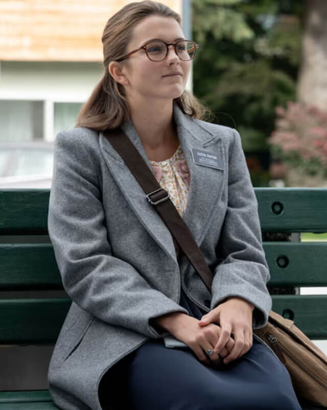 Heretic Chloe East Gray Coat