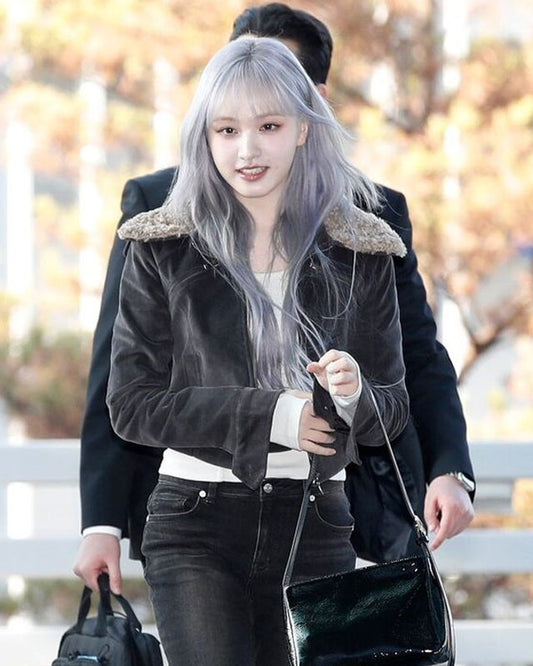 IVE Liz Black Suede Fur Collar Jacket