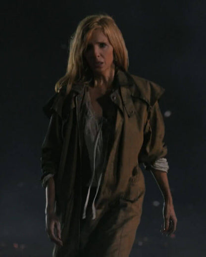 Kelly Reilly Dutton Ranch S01 Brown Coat