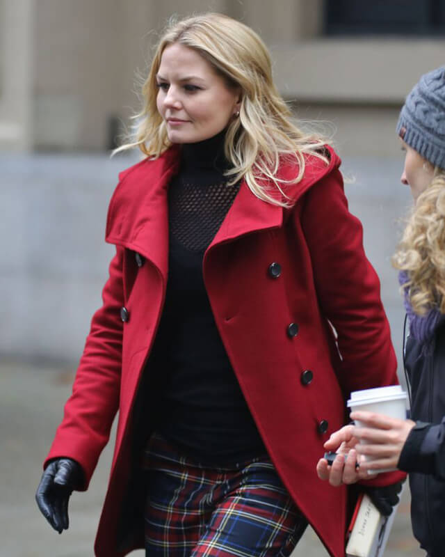 OUaT Emma Swan Red Coat