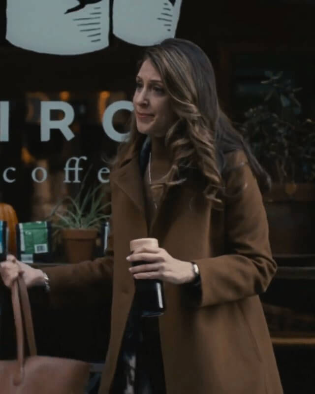 Succession S04 Rava Roy Brown Coat
